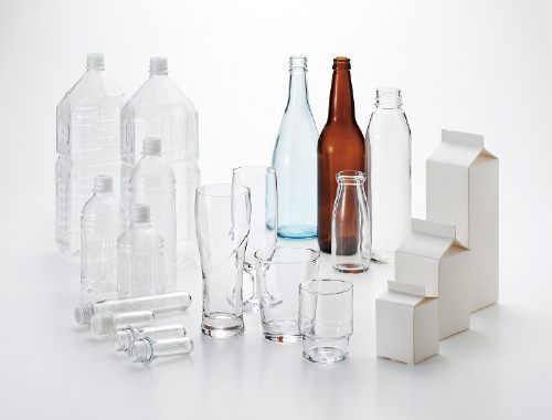 プラスチック容器、ガラス製品、紙容器などさまざまな容器を製造する